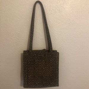 Cute cheetah print purse.